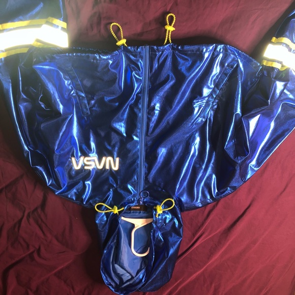 Cropped Holographic Jacket: - Picture 2 of 4